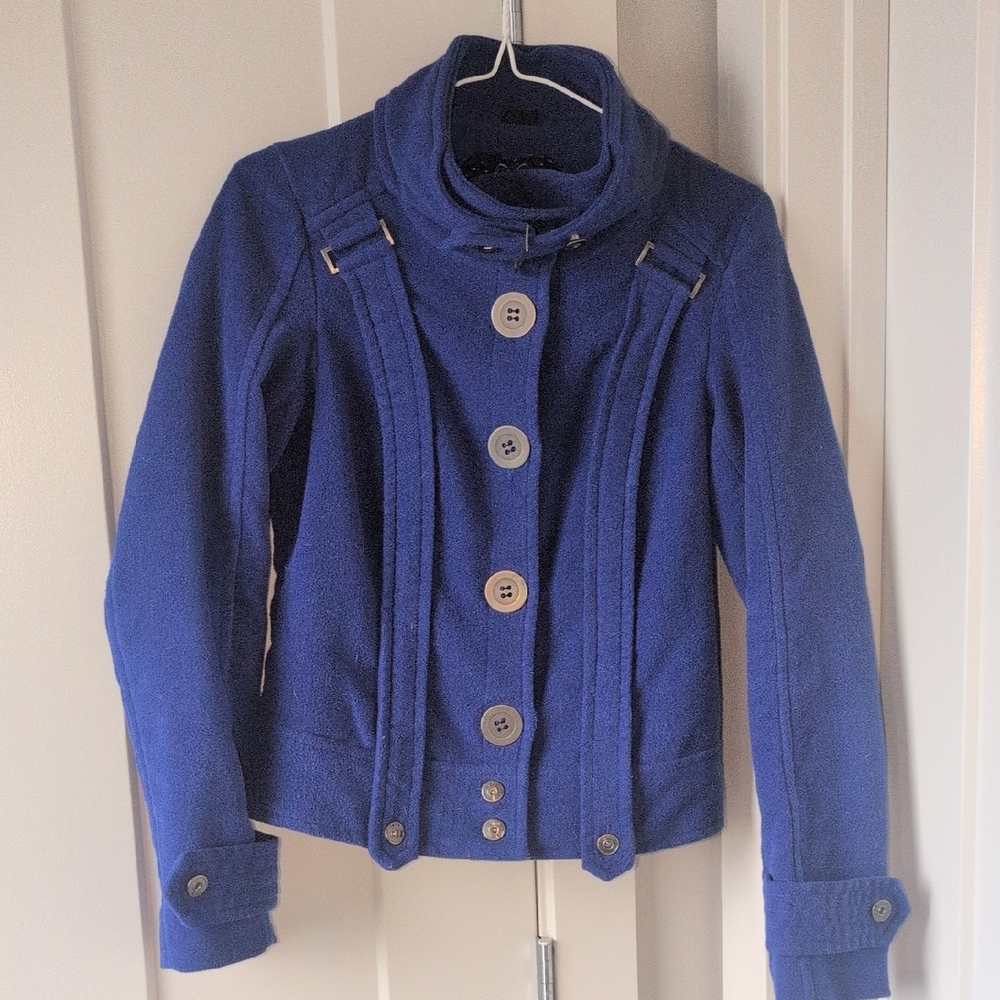 Stylish Royal Blue Button-Up Fall Jacket